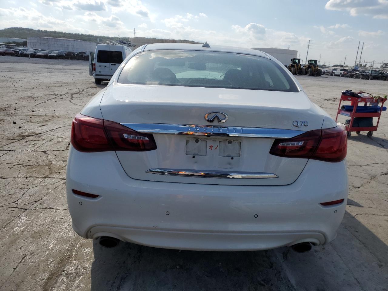 JN1BY1AP6JM180102 2018 Infiniti Q70 3.7 Luxe