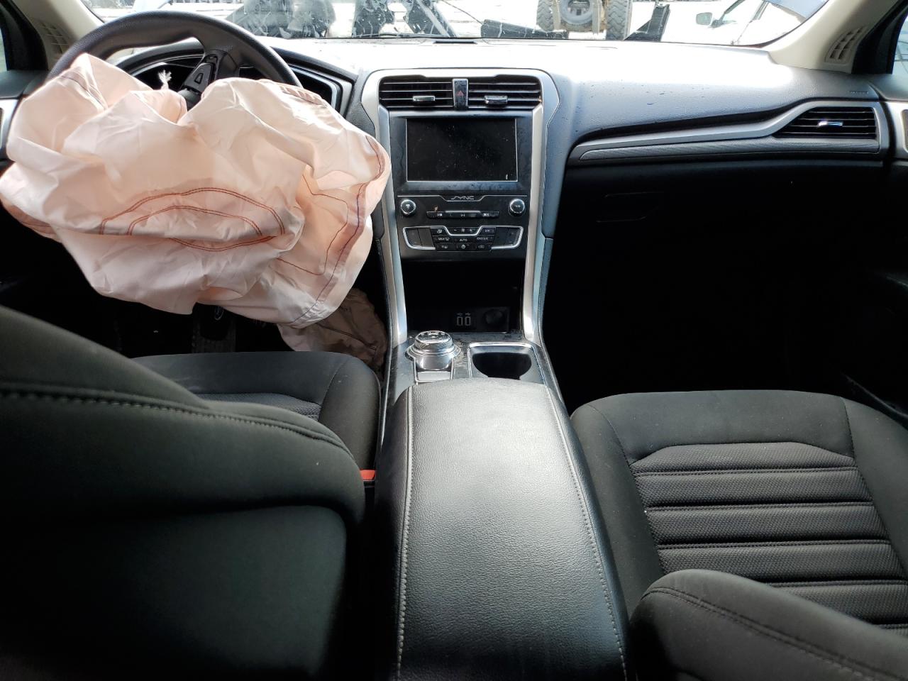 2019 Ford Fusion - Image 8