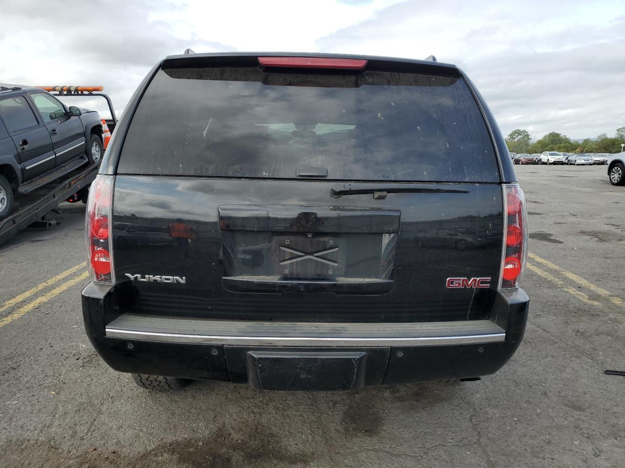 1GKS2EEF6ER138839 2014 GMC Yukon Denali