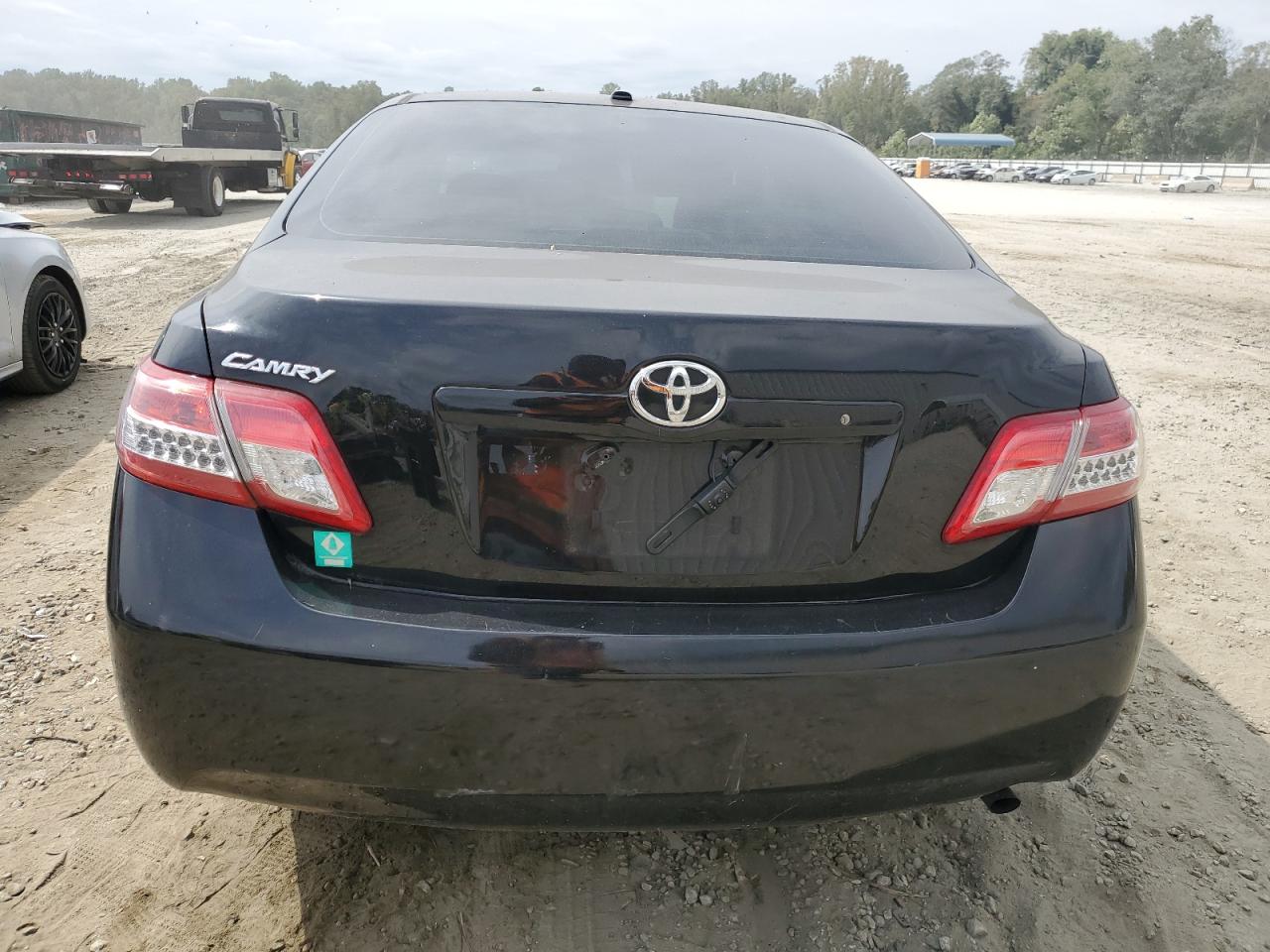 2011 Toyota Camry - Image 6