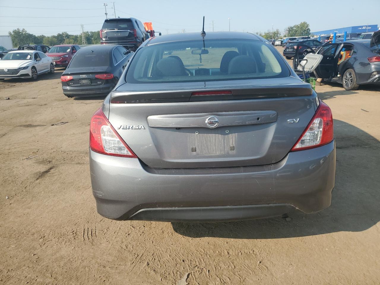 2019 Nissan Versa S VIN: 3N1CN7AP2KL870098 Lot: 71392604