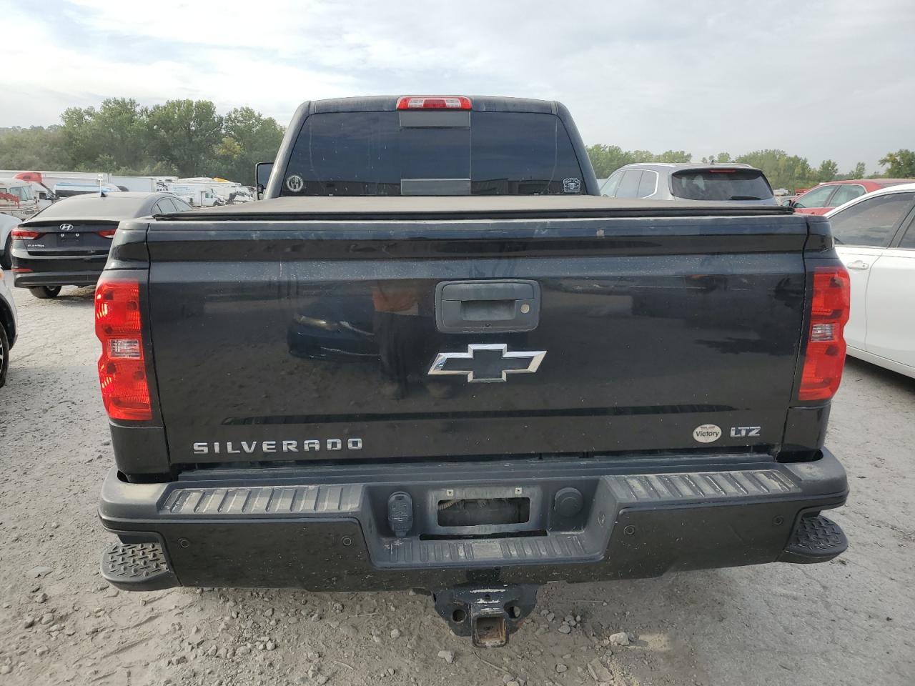 2019 Chevrolet Silverado - Image 6