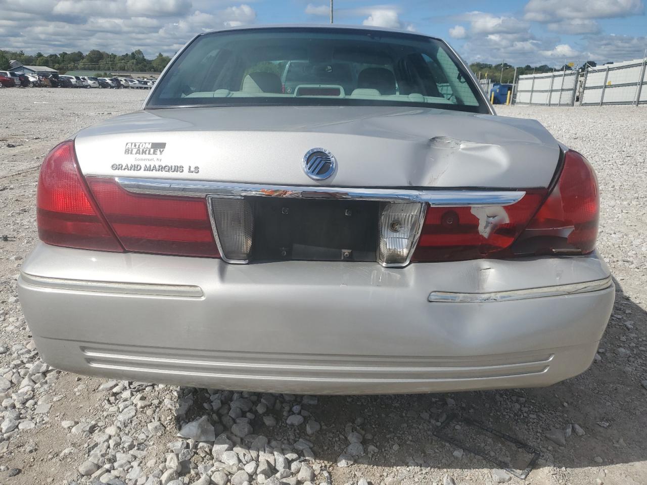 2004 Mercury Grand Marquis Ls VIN: 2MEFM75W44X682889 Lot: 71223114