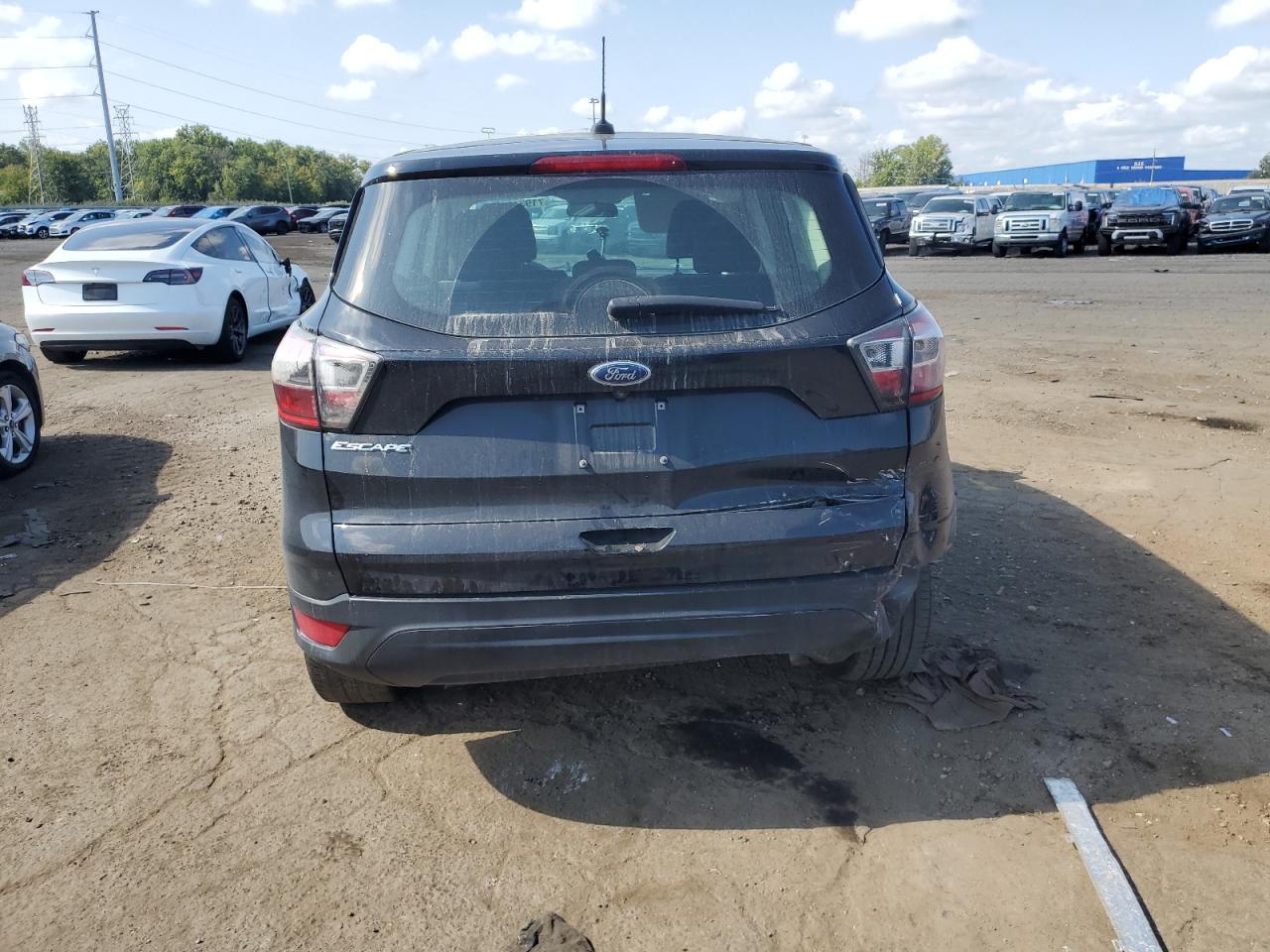 2017 Ford Escape S VIN: 1FMCU0F72HUB48401 Lot: 71934044