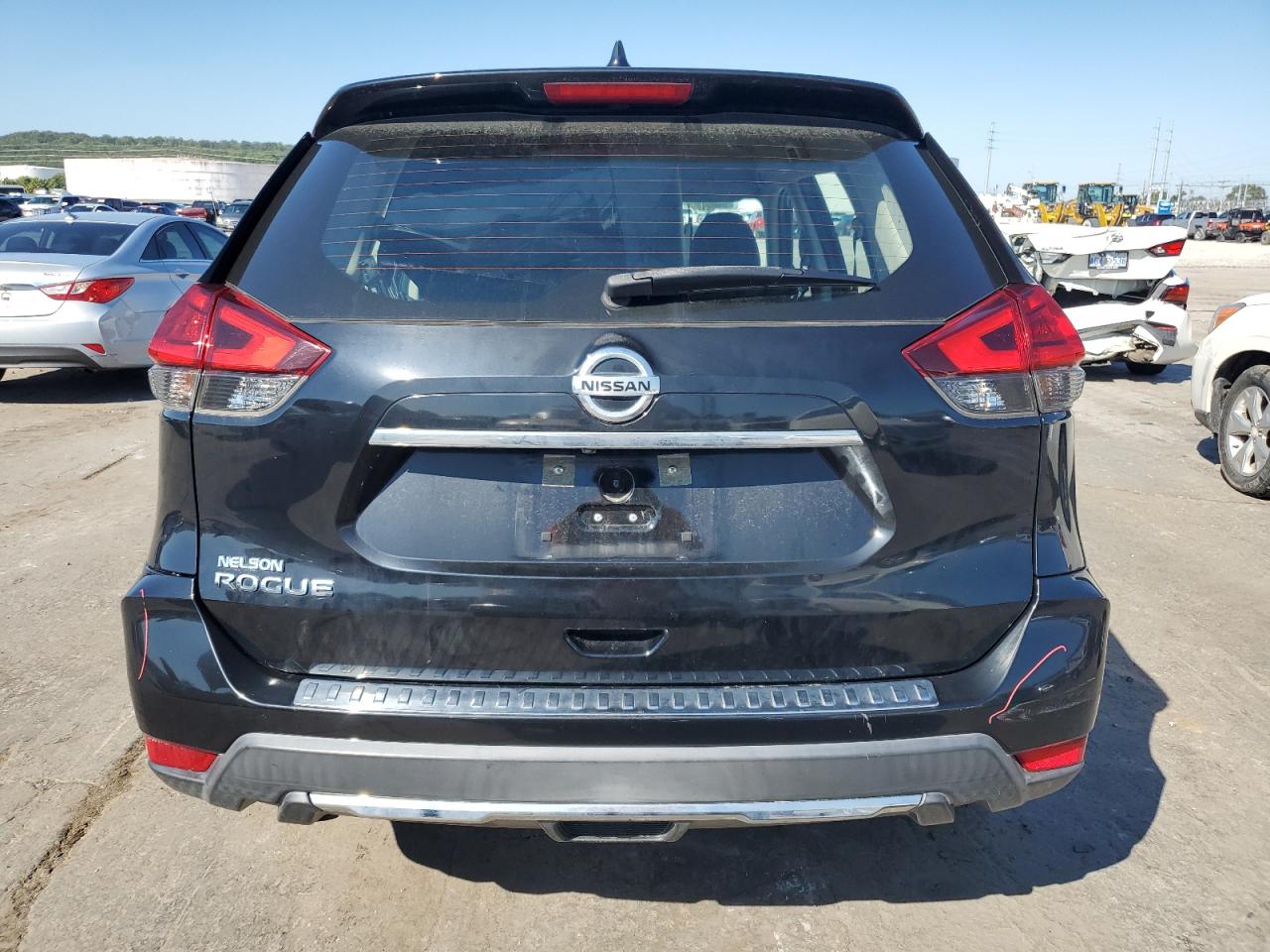 2017 Nissan Rogue S VIN: KNMAT2MT6HP605140 Lot: 71489034