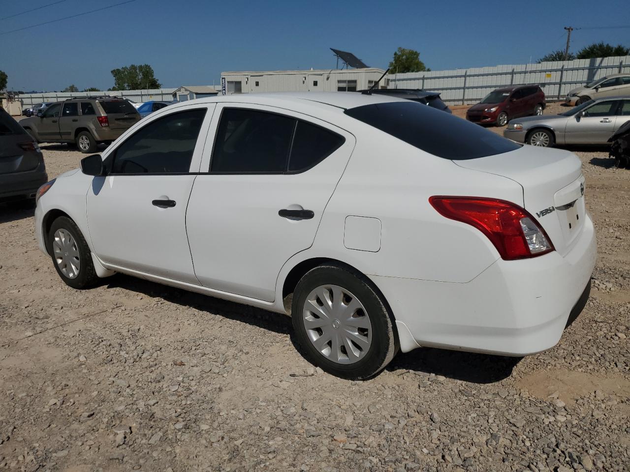 VIN 3N1CN7AP2GL829185 2016 NISSAN VERSA no.2