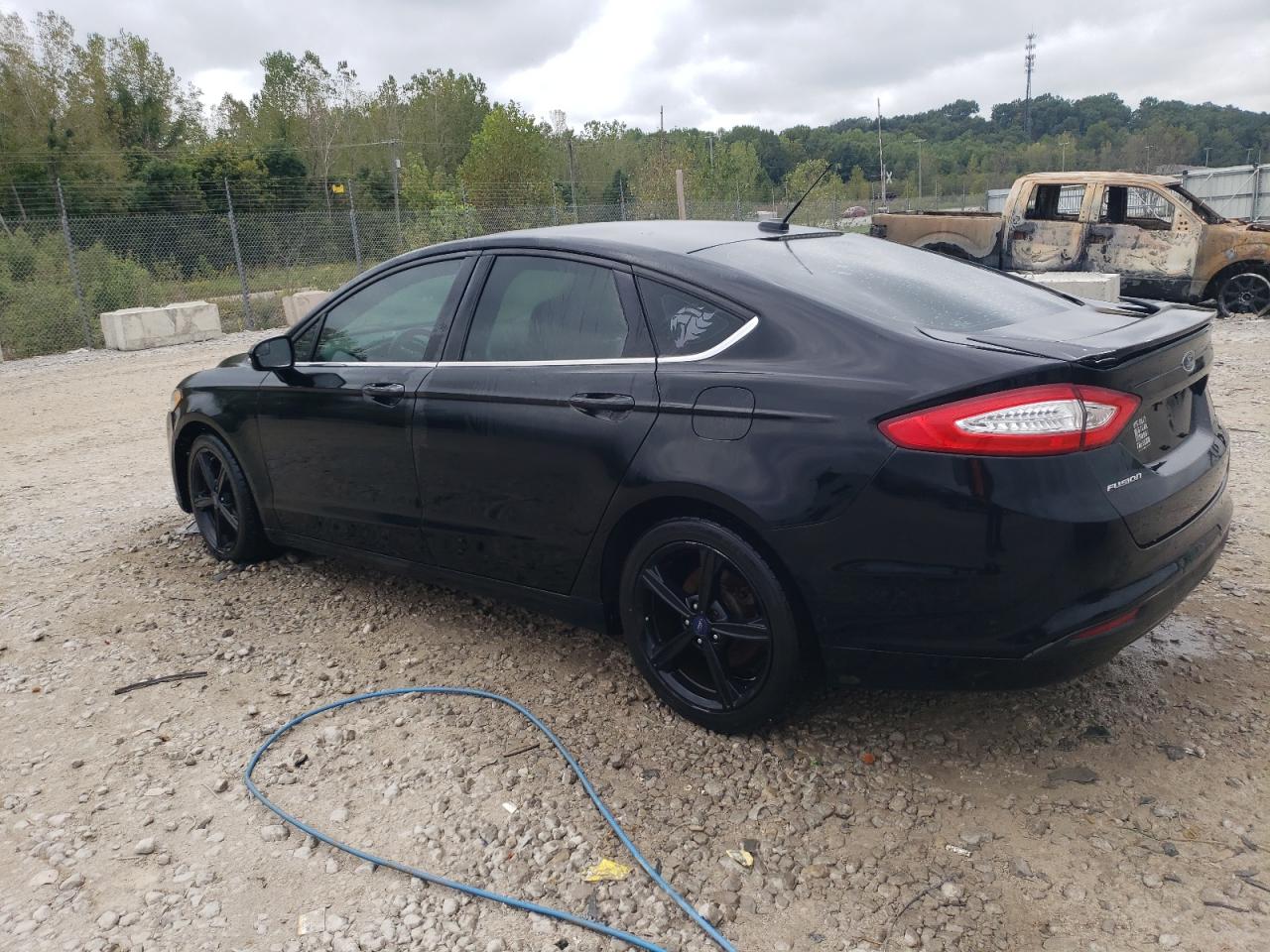 2016 Ford Fusion - Image 2
