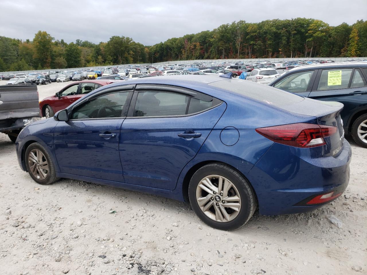 2019 Hyundai Elantra - Image 2