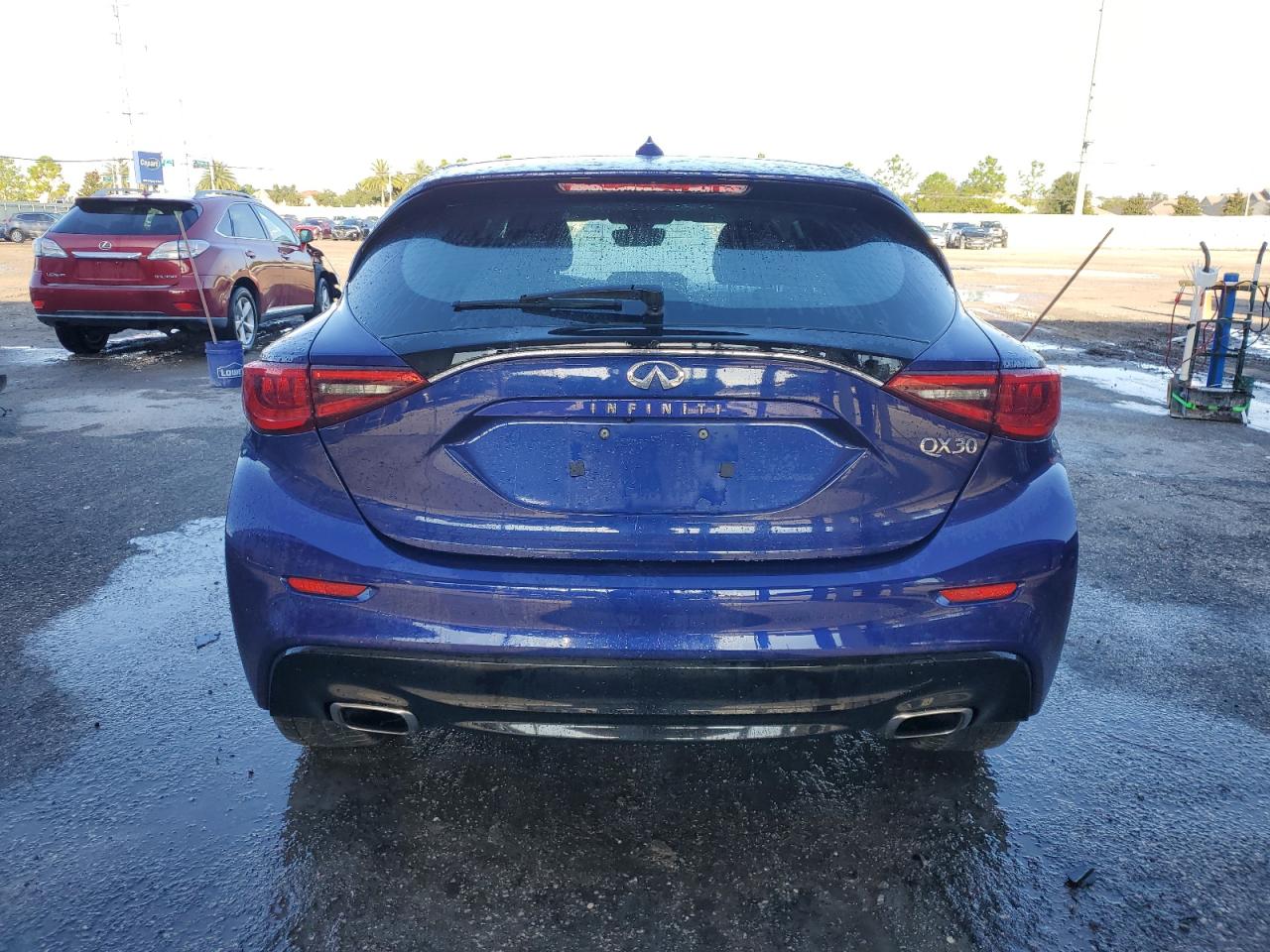 2018 Infiniti Qx30 Base VIN: SJKCH5CP4JA042059 Lot: 69705554