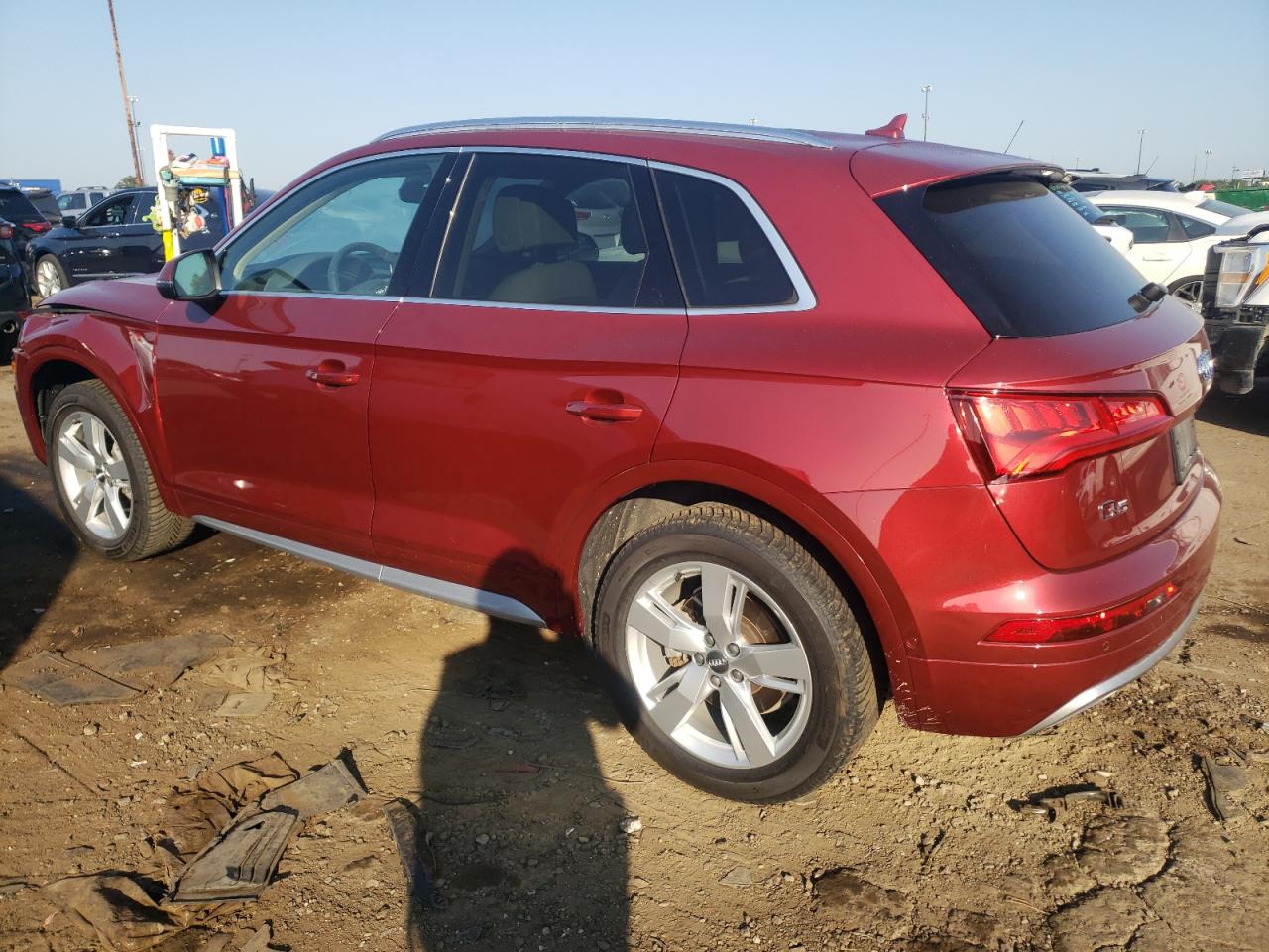 WA1CNAFY0K2020932 2019 AUDI Q5 - Image 2