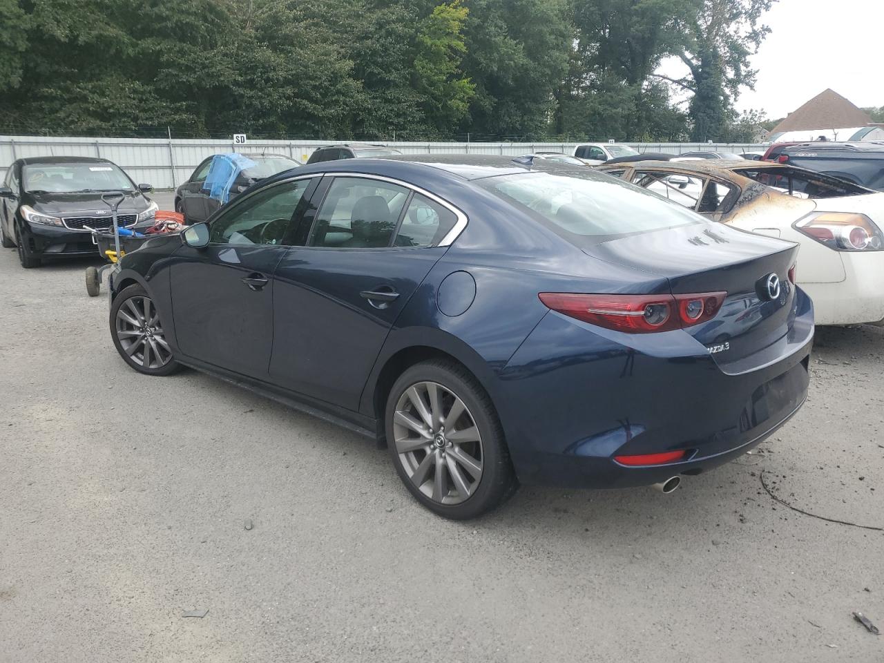 3MZBPAEM1KM105164 2019 MAZDA 3 - Image 2