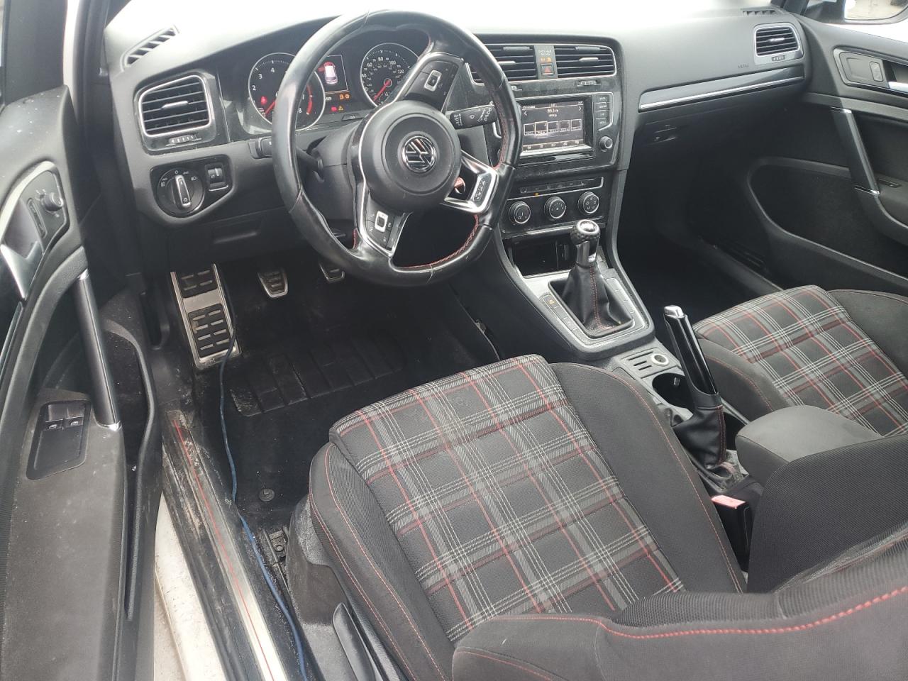 3VWYT7AU3FM045537 2015 Volkswagen Gti