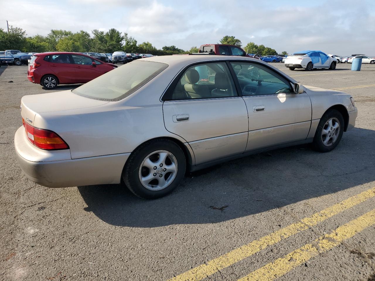 JT8BF22G5V5008651 1997 Lexus Es 300