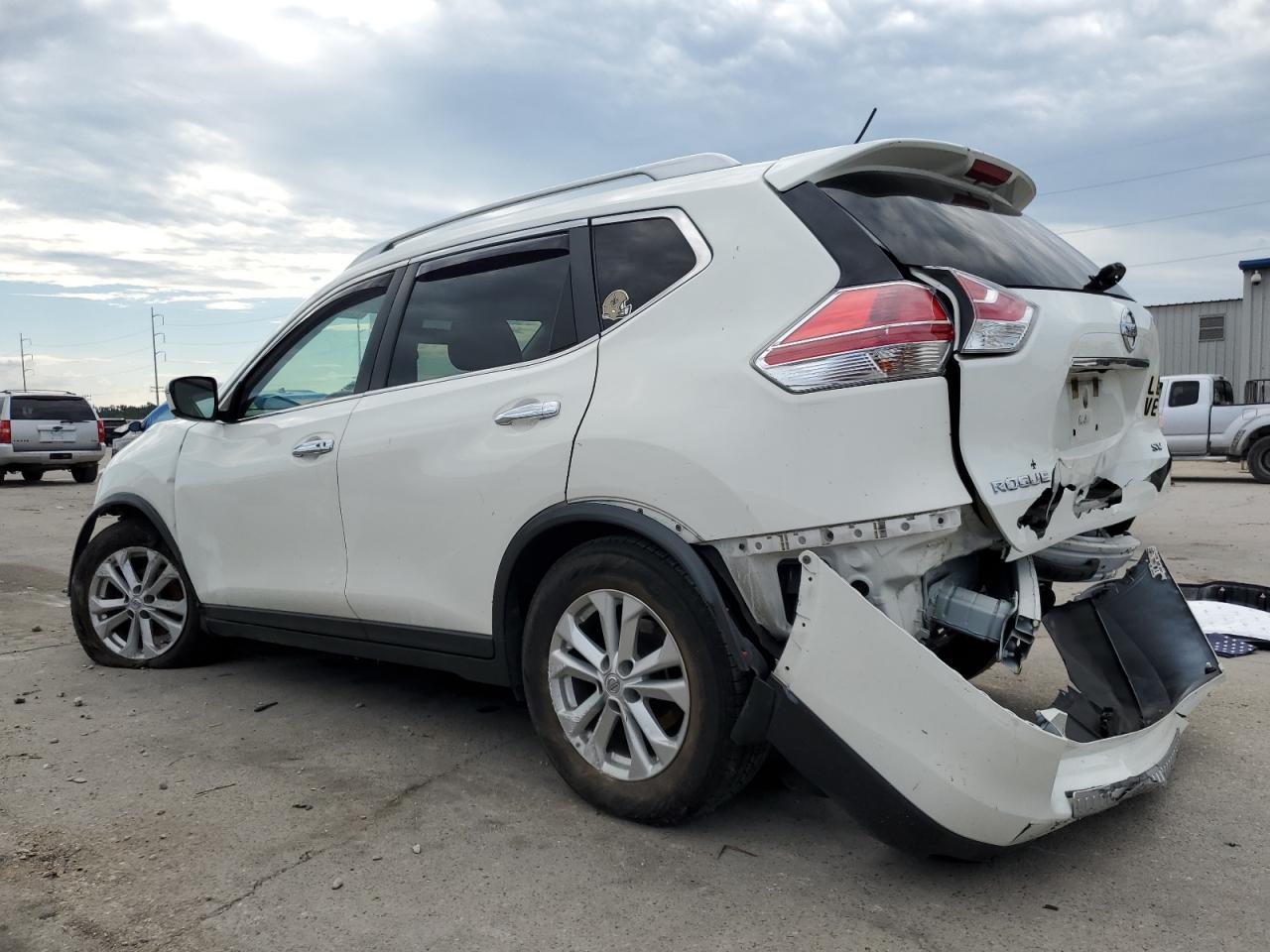 KNMAT2MT1GP669536 2016 NISSAN ROGUE - Image 2