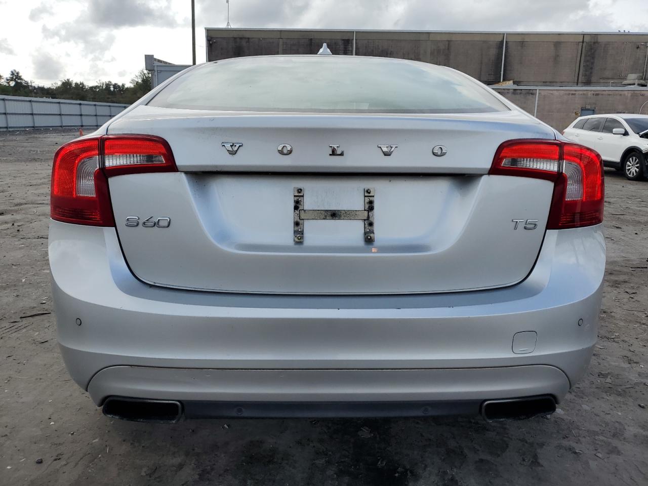 2015 Volvo S60 Premier VIN: YV140MFB2F1306308 Lot: 71446394