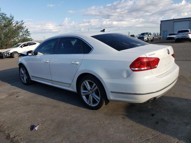  VOLKSWAGEN PASSAT 2013 White