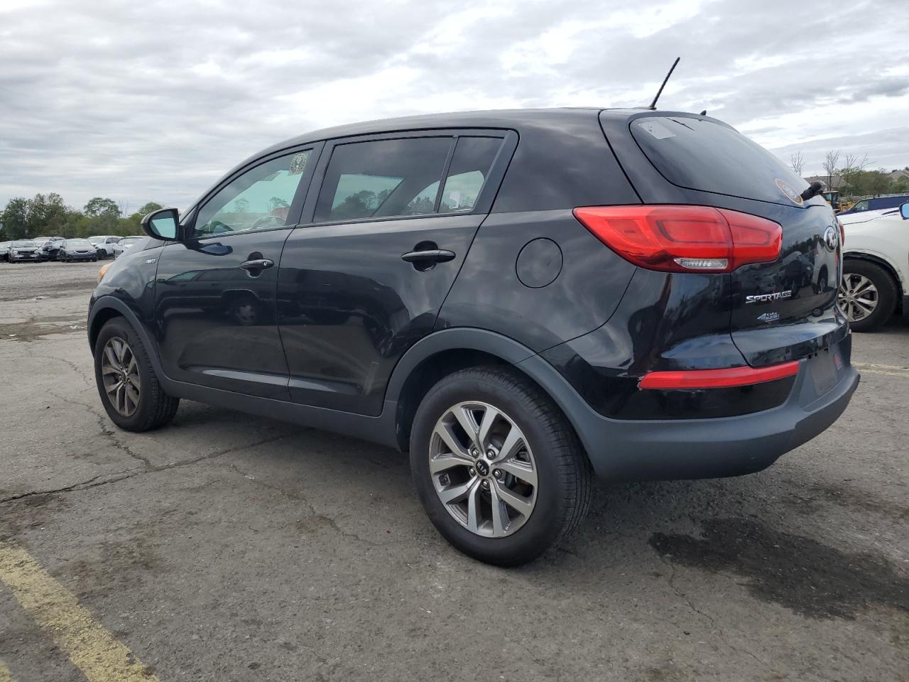 KNDPBCAC2F7756786 2015 KIA SPORTAGE - Image 2