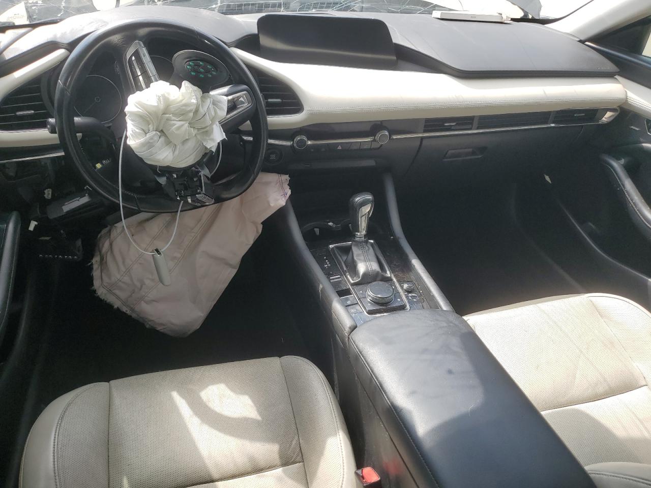 2020 Mazda 3 - Image 8
