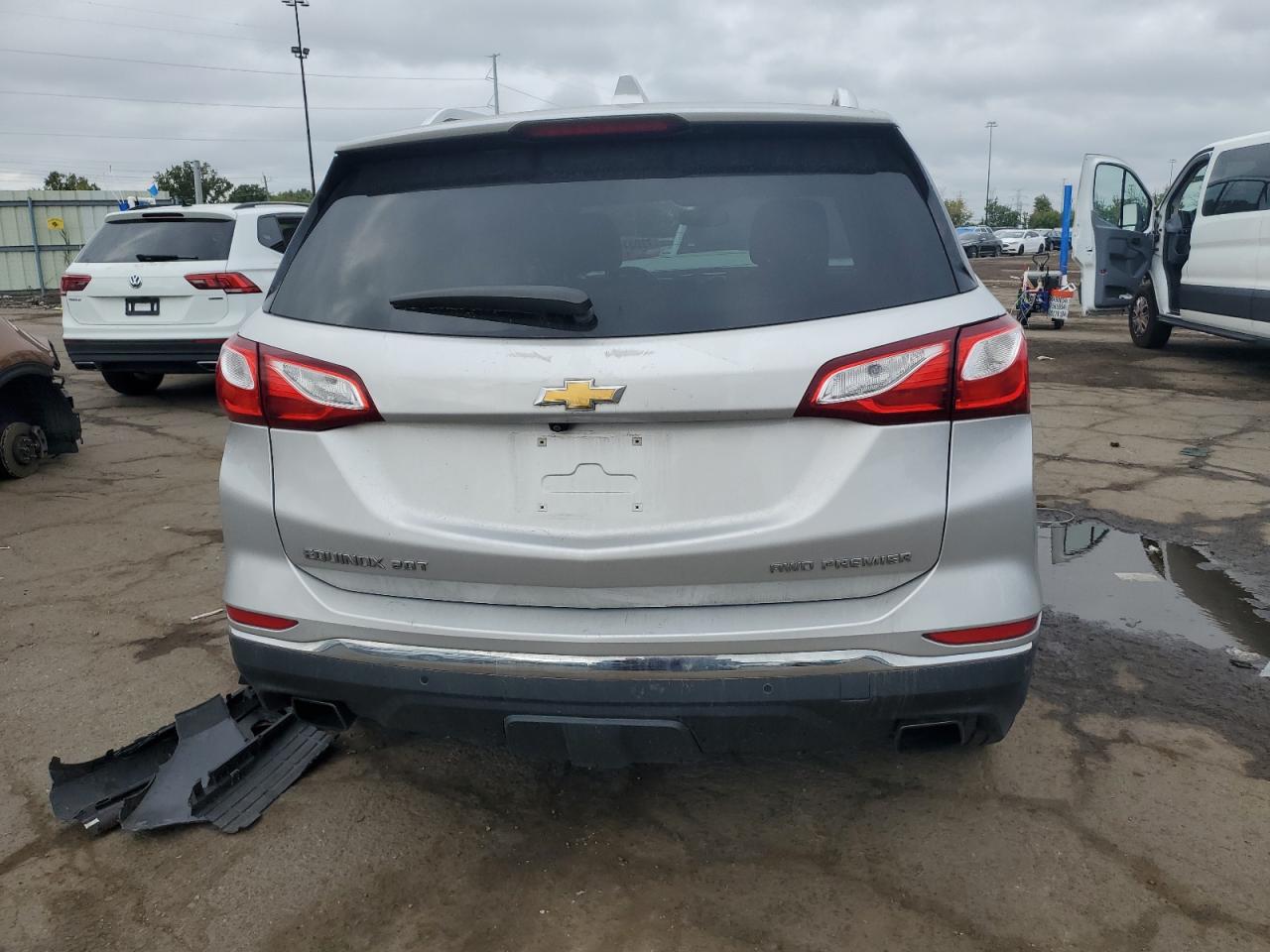 2GNAXYEX6K6168585 2019 Chevrolet Equinox Premier