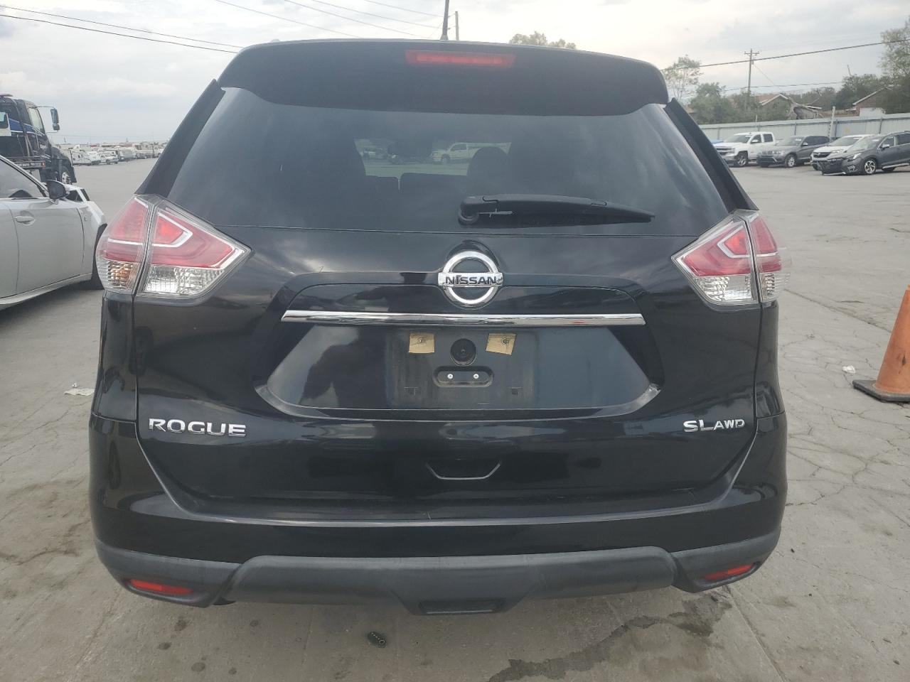 5N1AT2MV2FC767638 2015 Nissan Rogue S