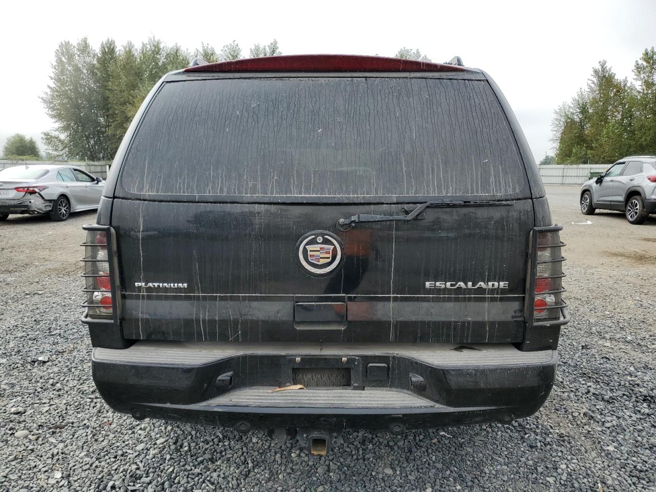 1GYEK63N12R132249 2002 Cadillac Escalade Luxury