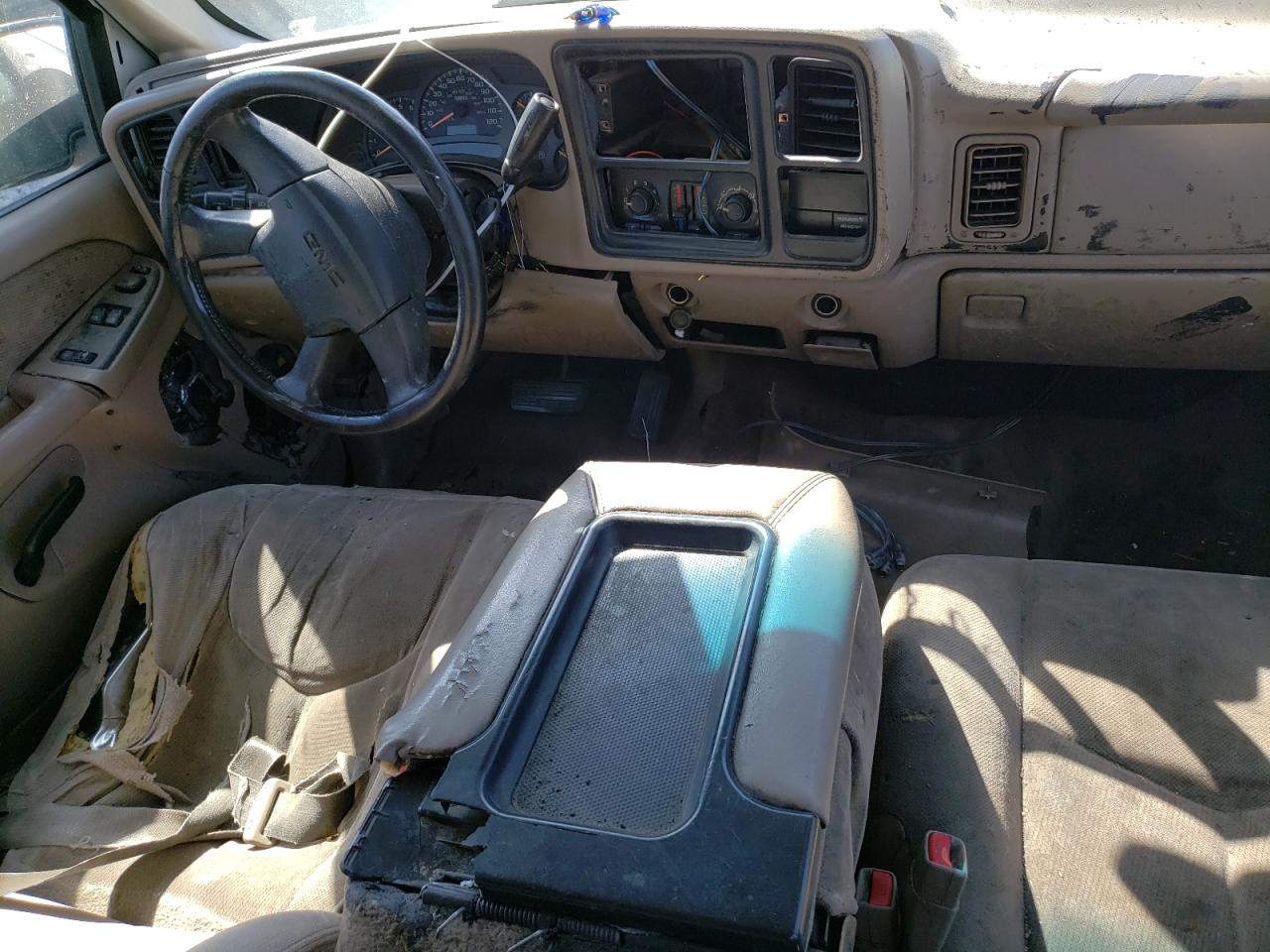 2003 GMC Sierra - Image 8