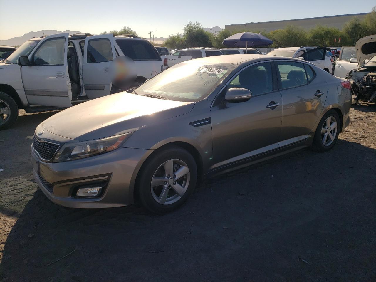 VIN 5XXGM4A71FG505588 2015 KIA OPTIMA no.1