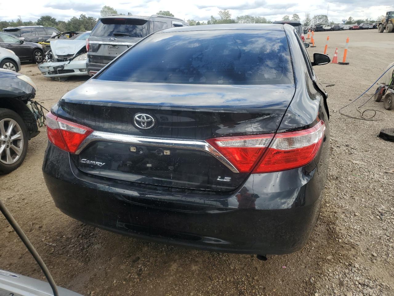 4T1BF1FK0HU293260 2017 Toyota Camry Le