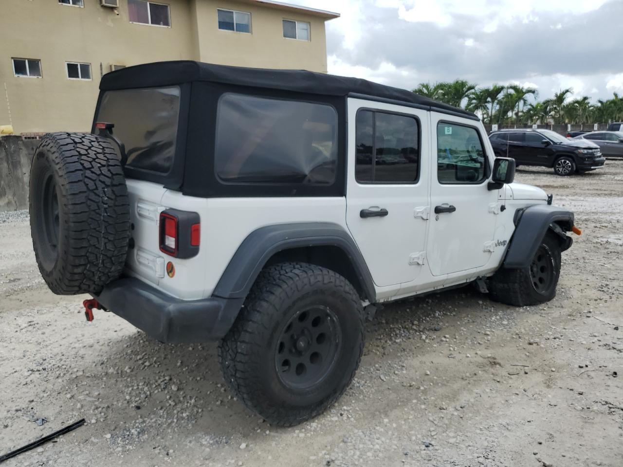 2018 Jeep Wrangler Unlimited Sport VIN: 1C4HJXDG9JW127991 Lot: 71913894