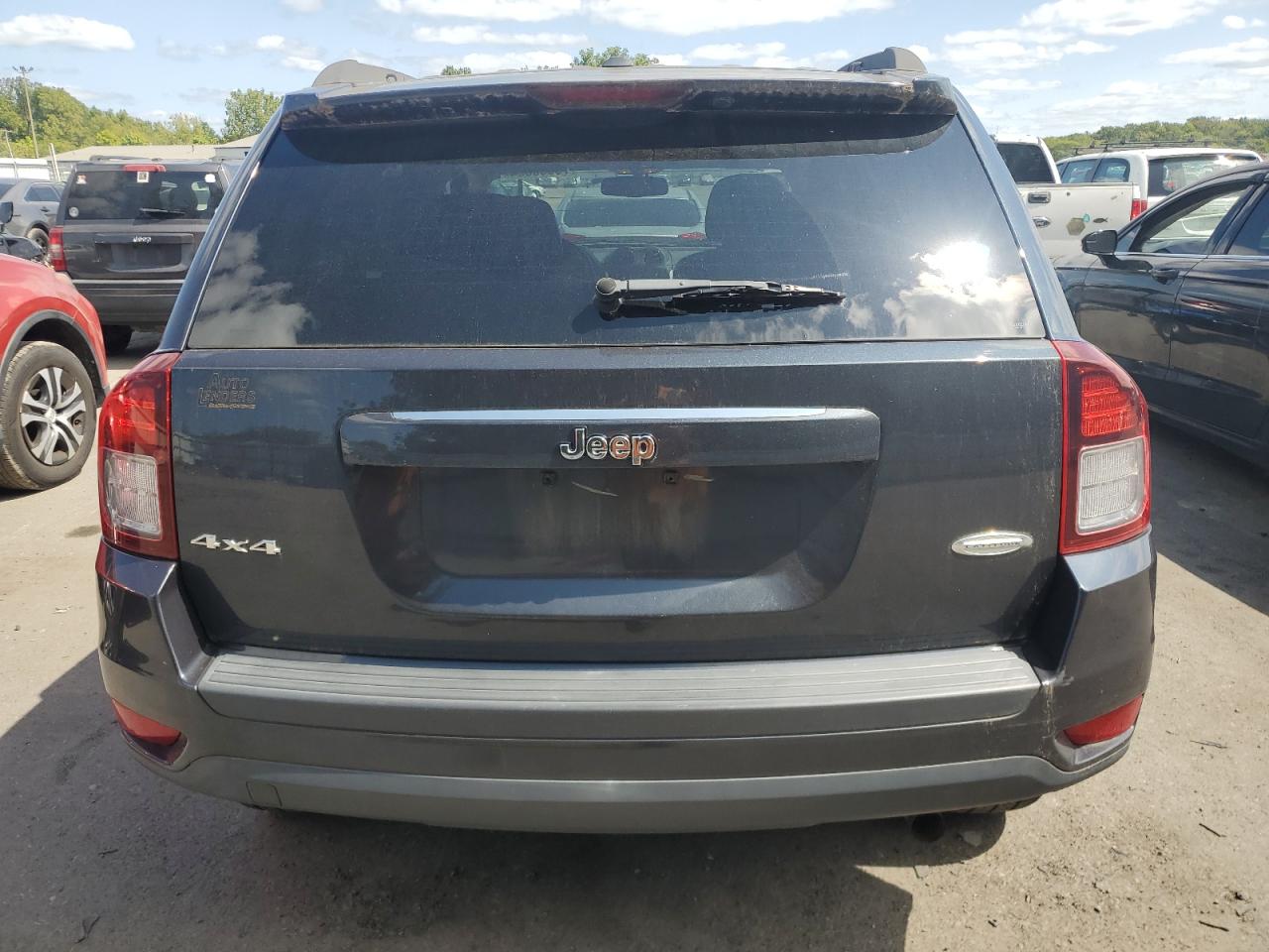 1C4NJDEB3ED633127 2014 Jeep Compass Latitude