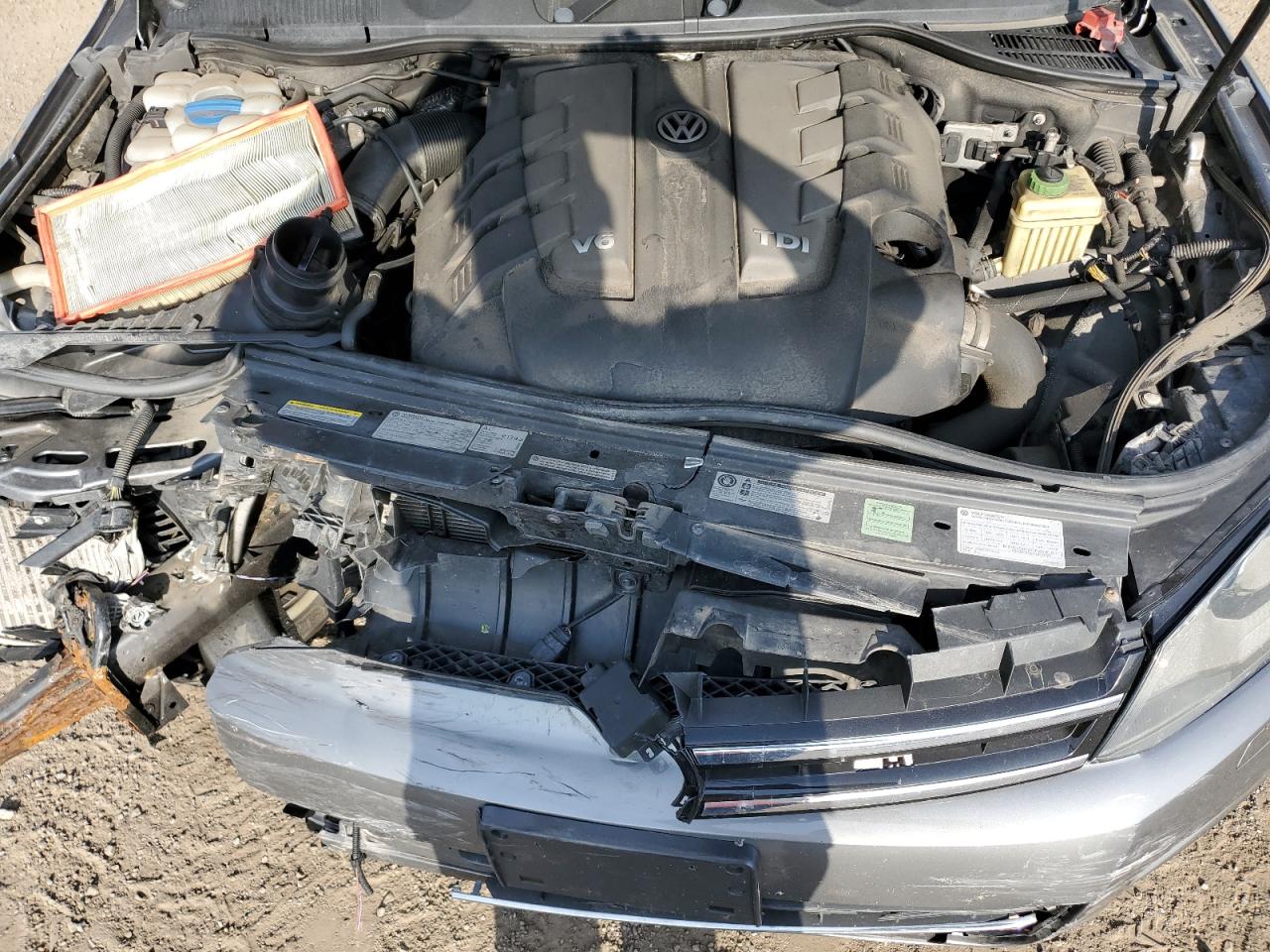 WVGDP9BP1DD001082 2013 Volkswagen Touareg Tdi