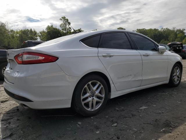  FORD FUSION 2015 Белы