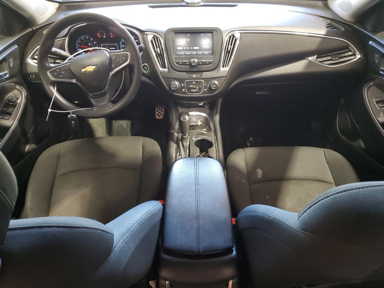 2016 Chevrolet Malibu - Image 8