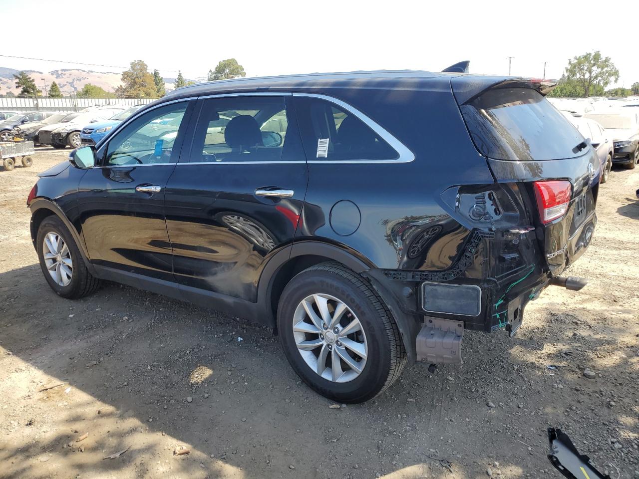 5XYPG4A37JG344124 2018 KIA SORENTO - Image 2