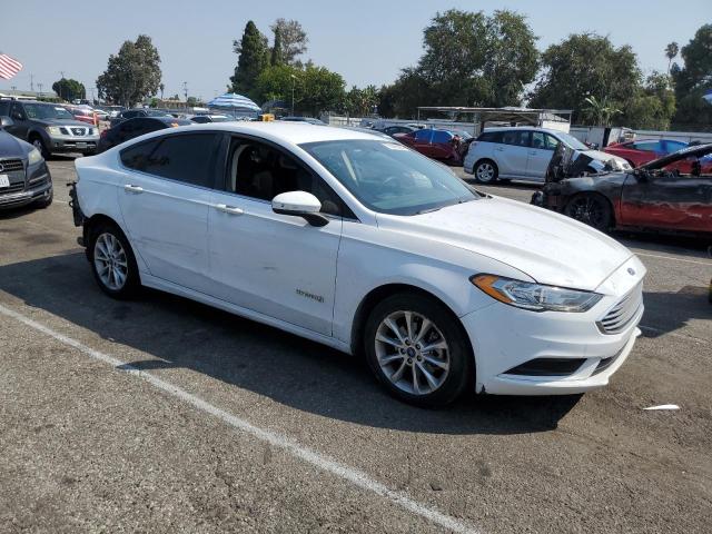  FORD FUSION 2017 Белый