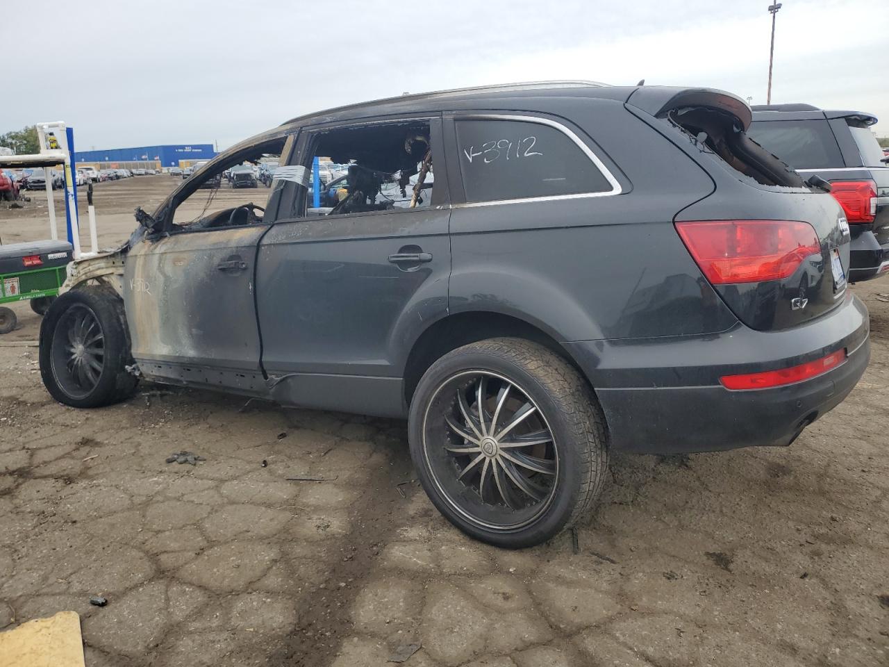 2008 Audi Q7 - Image 2