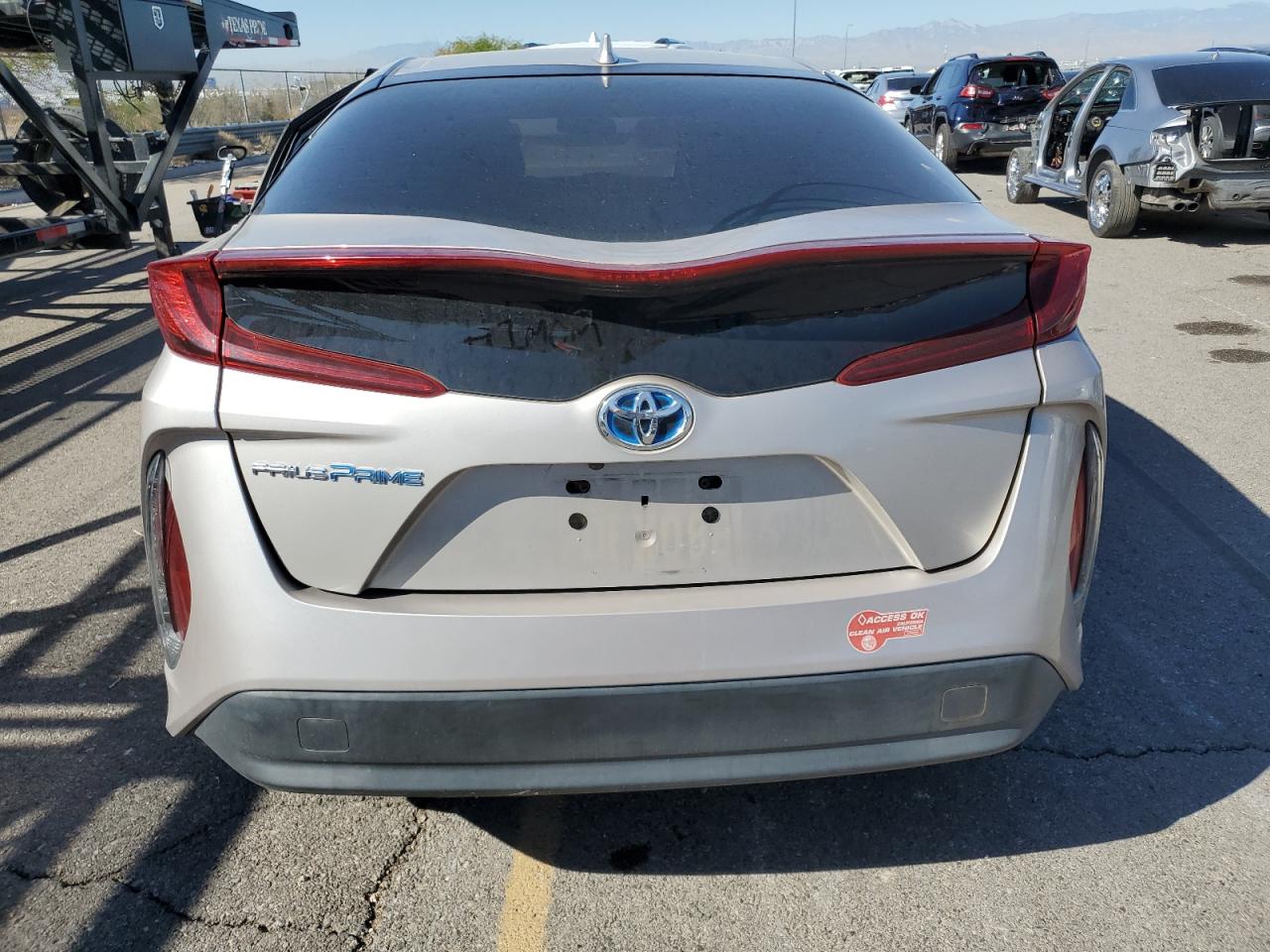 JTDKARFP8H3067485 2017 Toyota Prius Prime