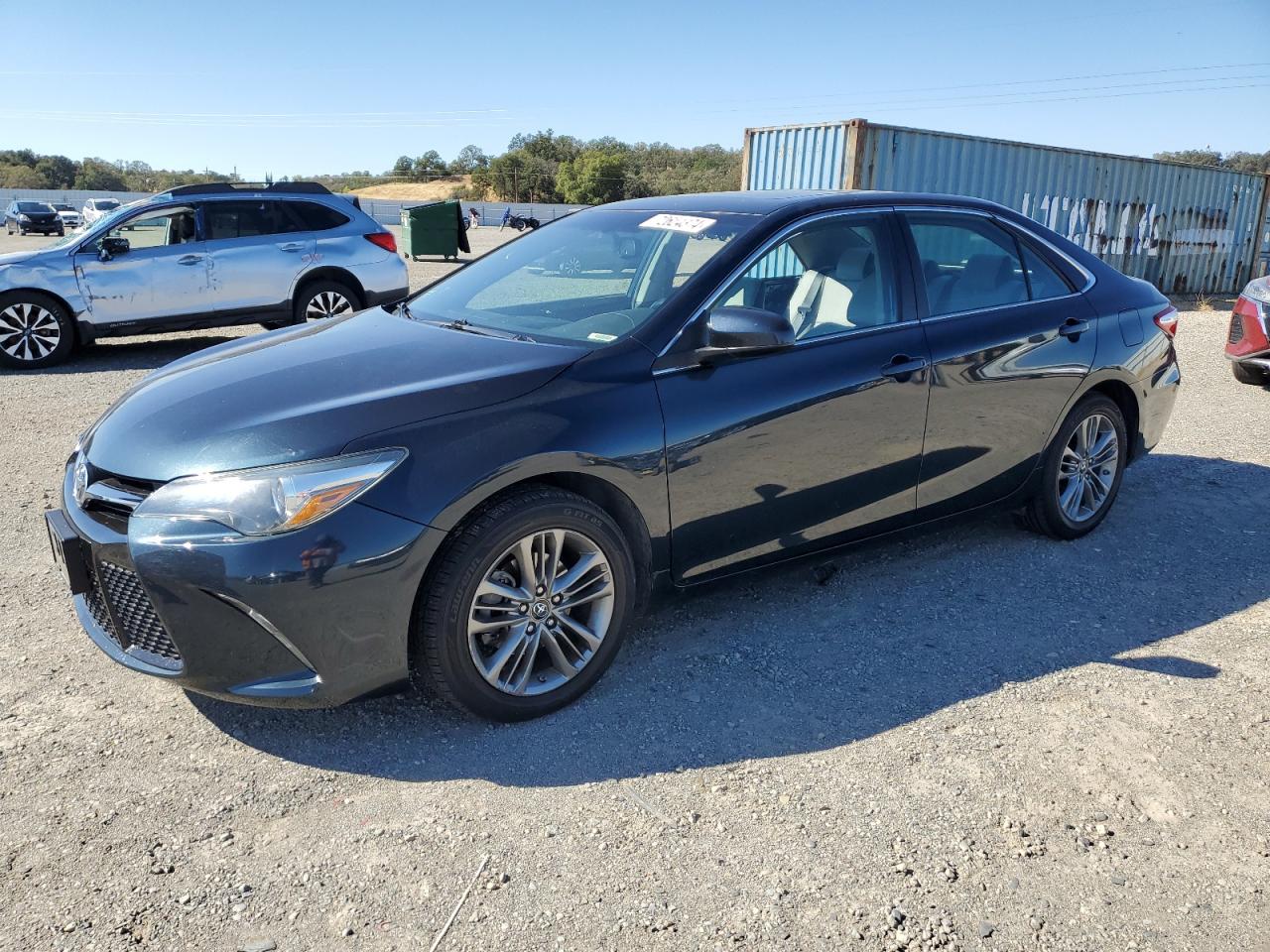 4T1BF1FK5HU338743 2017 TOYOTA CAMRY - Image 1