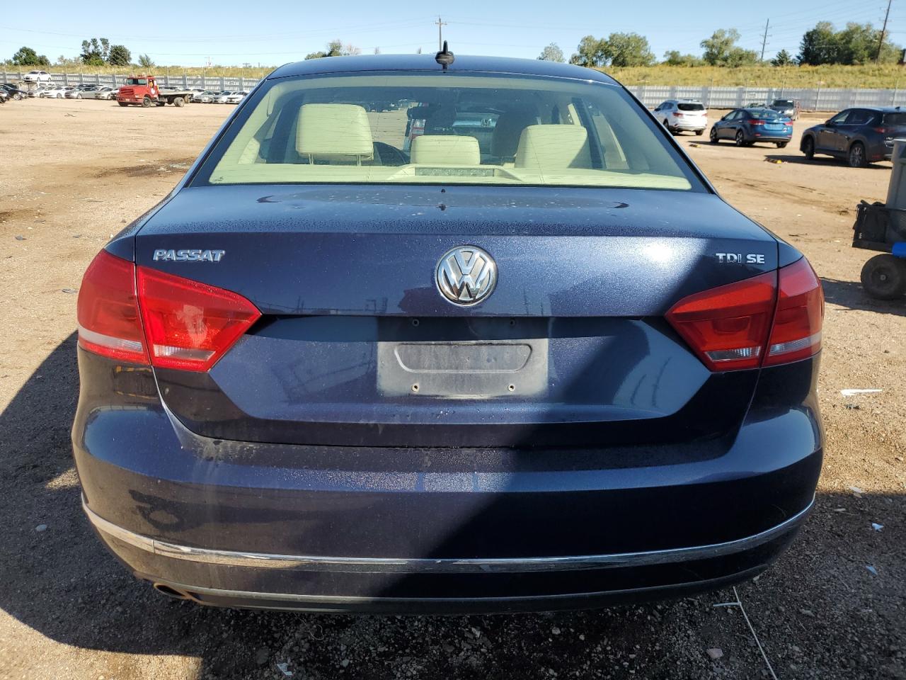 1VWBN7A33DC111431 2013 Volkswagen Passat Se