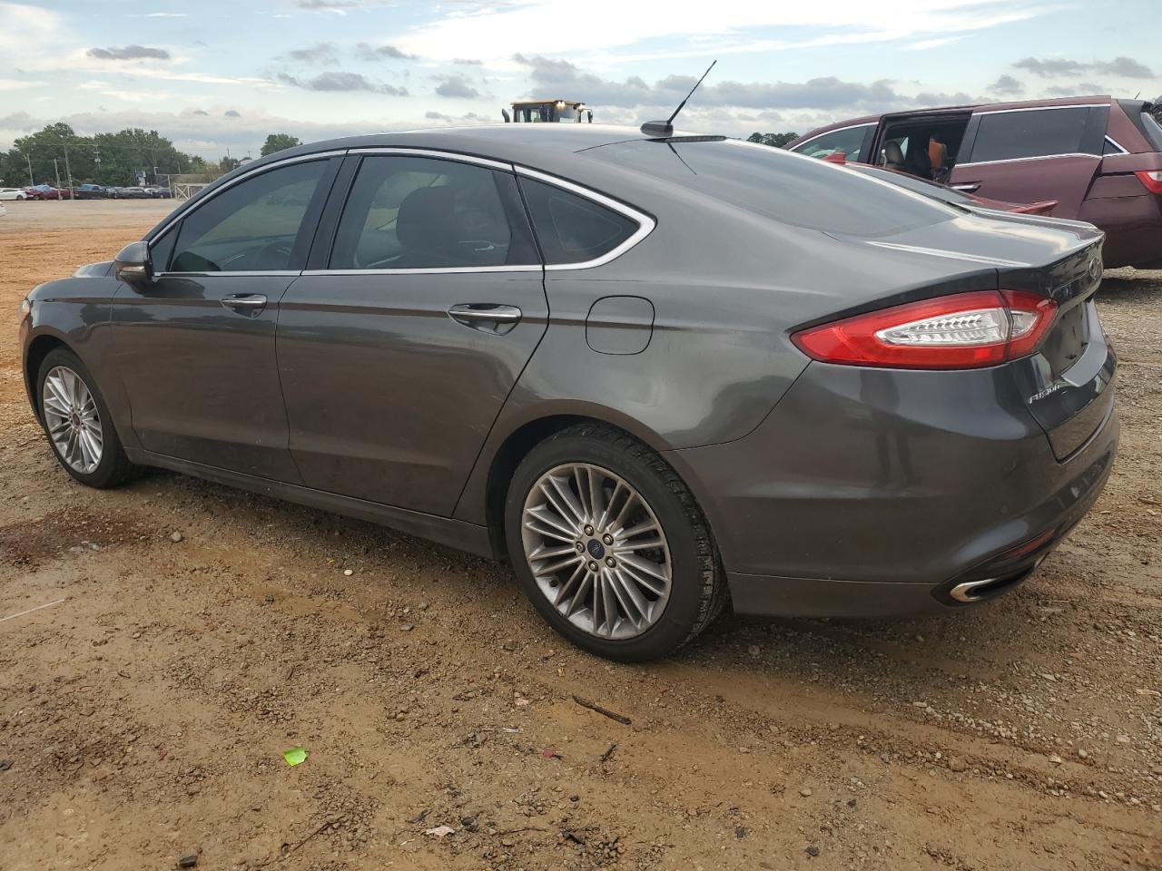 3FA6P0H9XGR377105 2016 FORD FUSION - Image 2