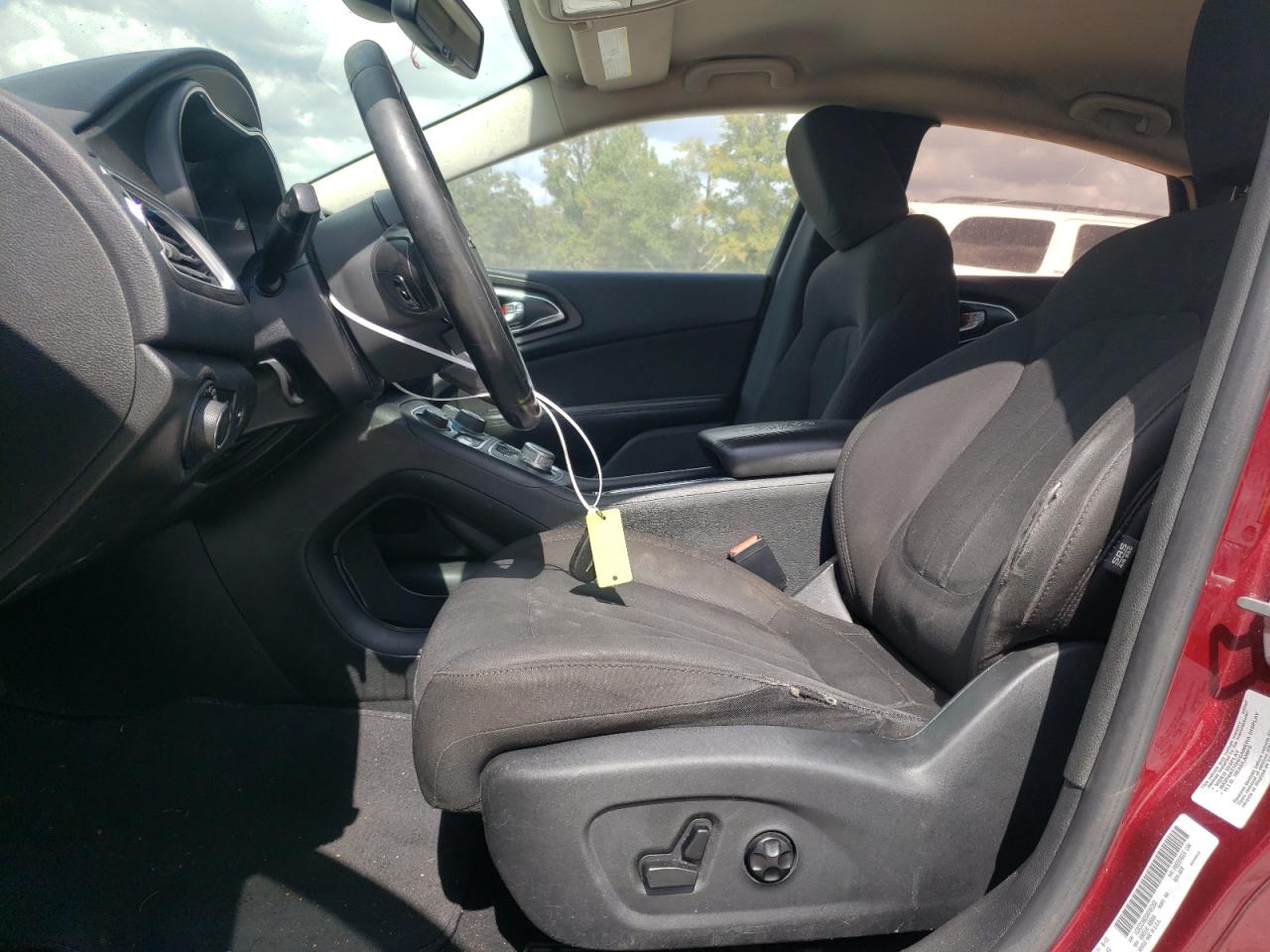2016 Chrysler 200 - Image 7