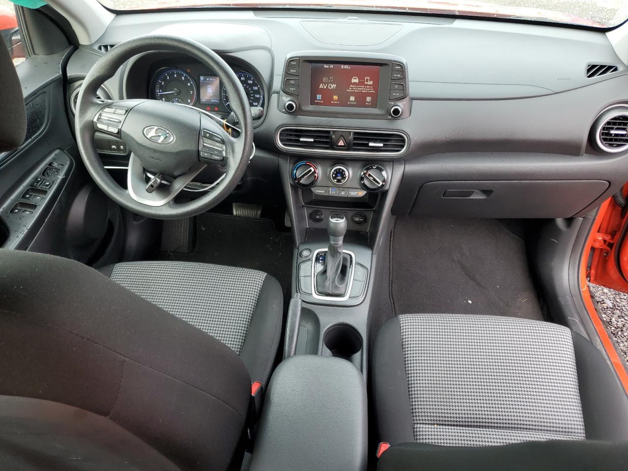 KM8K12AA2KU286790 2019 Hyundai Kona Se