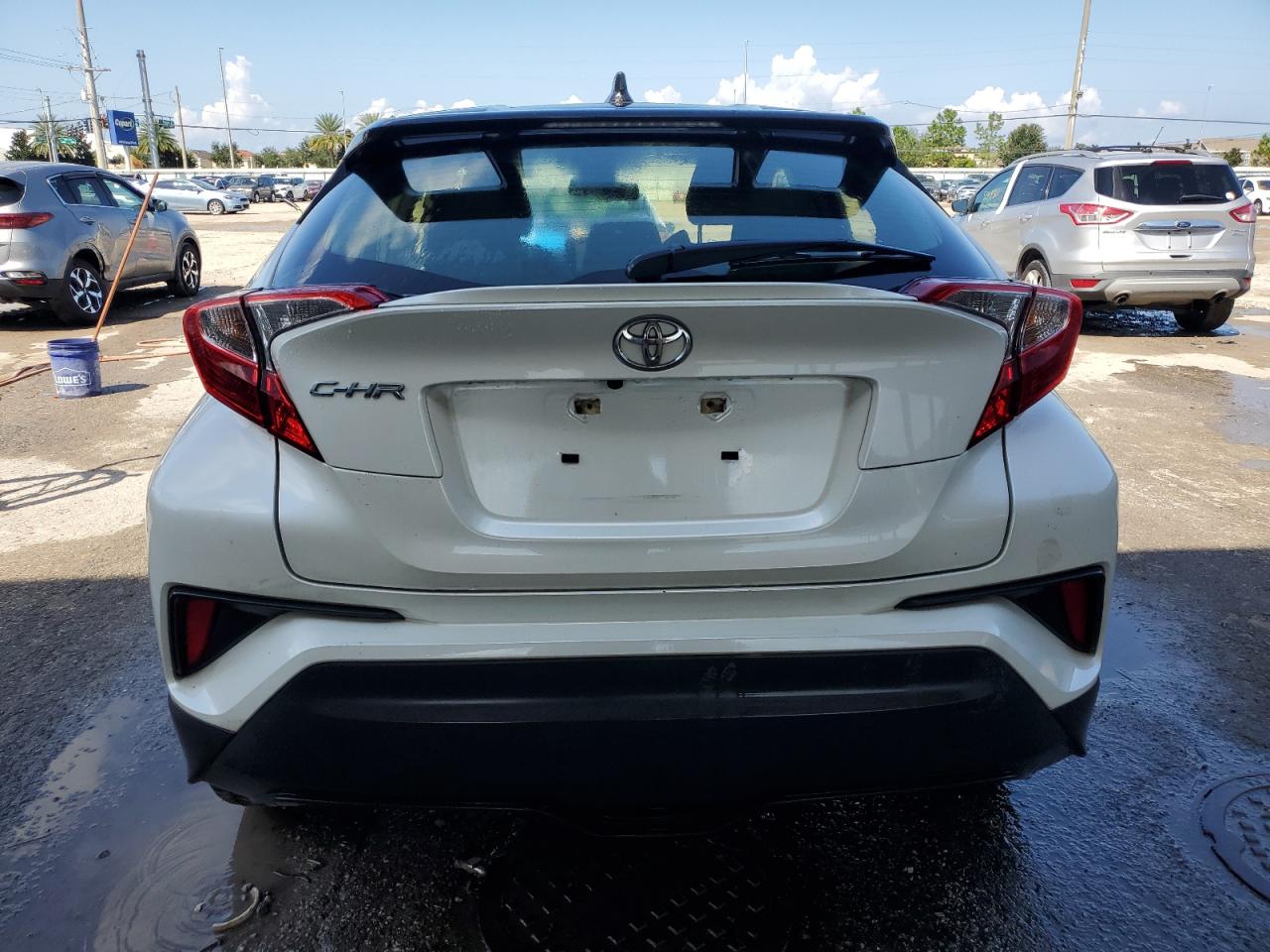 JTNKHMBX2K1021928 2019 Toyota C-Hr Xle