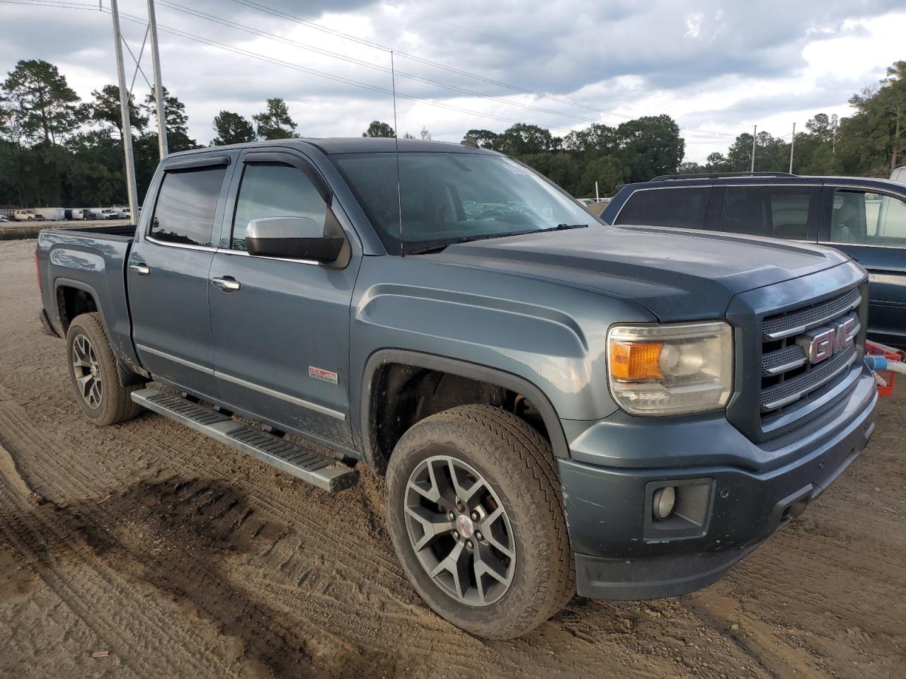 2014 GMC Sierra - Image 4