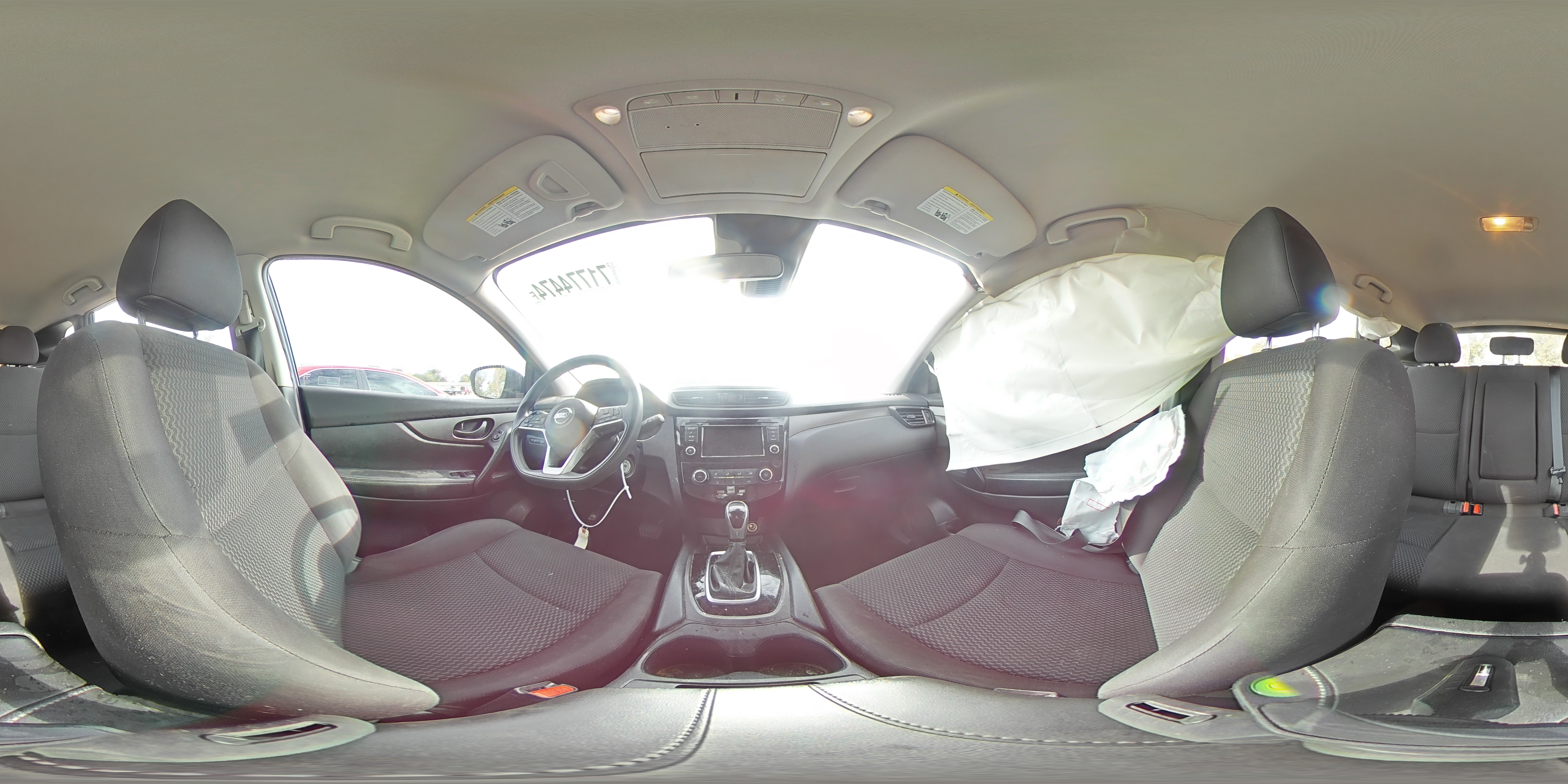 2021 Nissan Rogue - Image 15