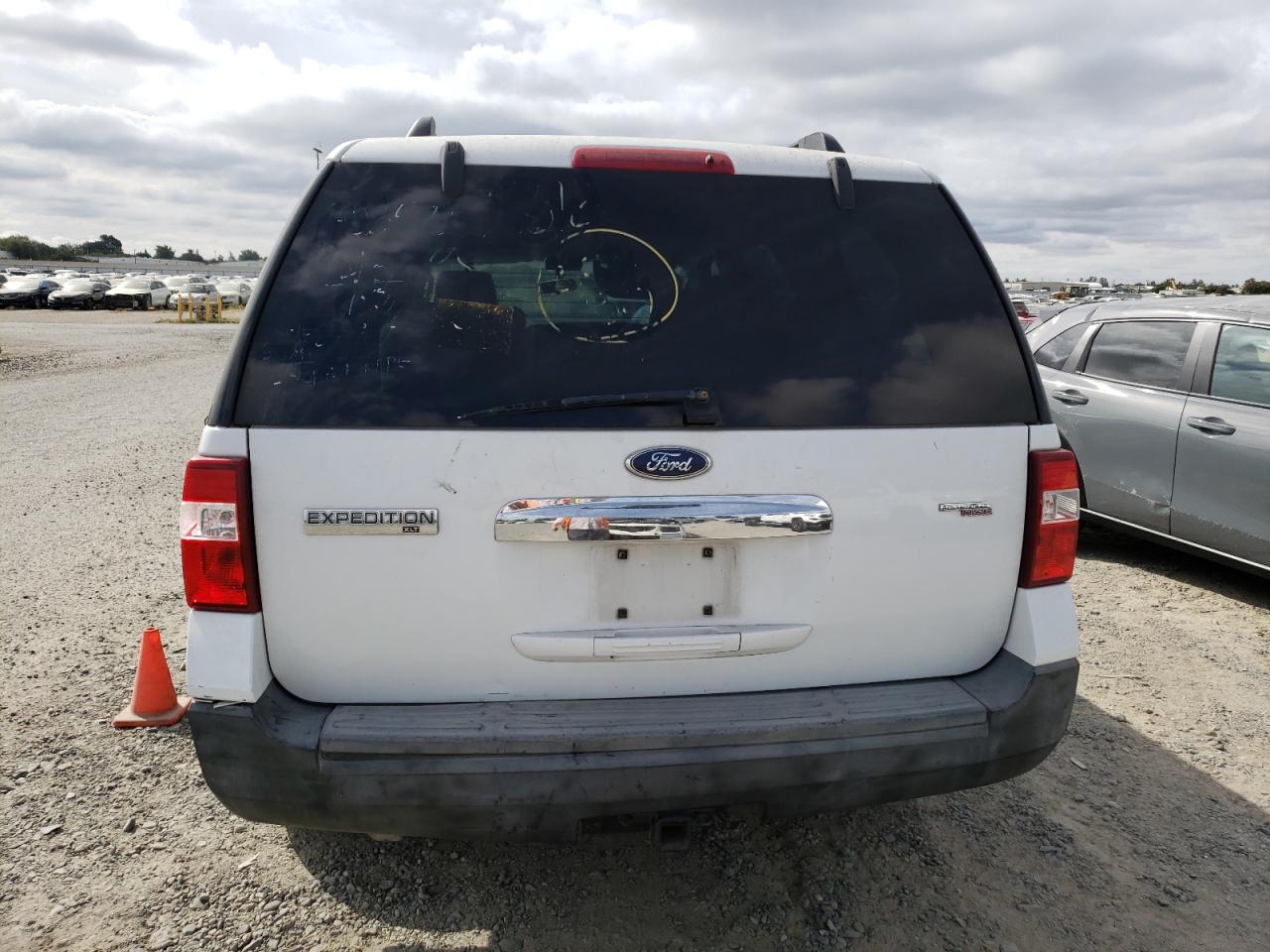 1FMFU16577LA03473 2007 Ford Expedition Xlt