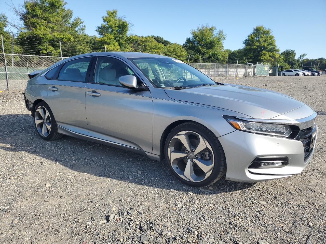 2018 Honda Accord Touring VIN: 1HGCV1F92JA086189 Lot: 69683414