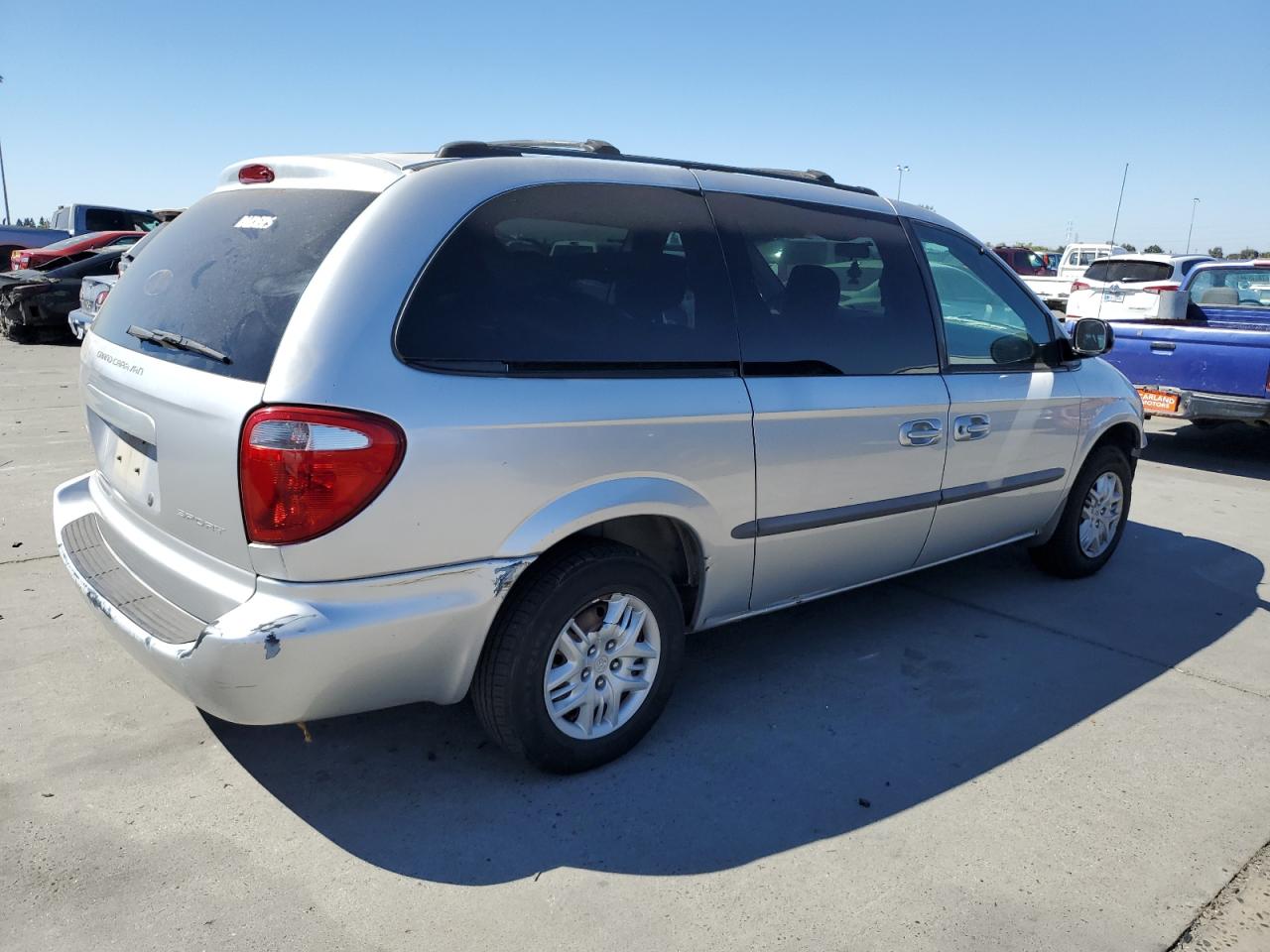 2002 Dodge Grand Caravan Sport VIN: 2B4GP44302R519318 Lot: 70807544