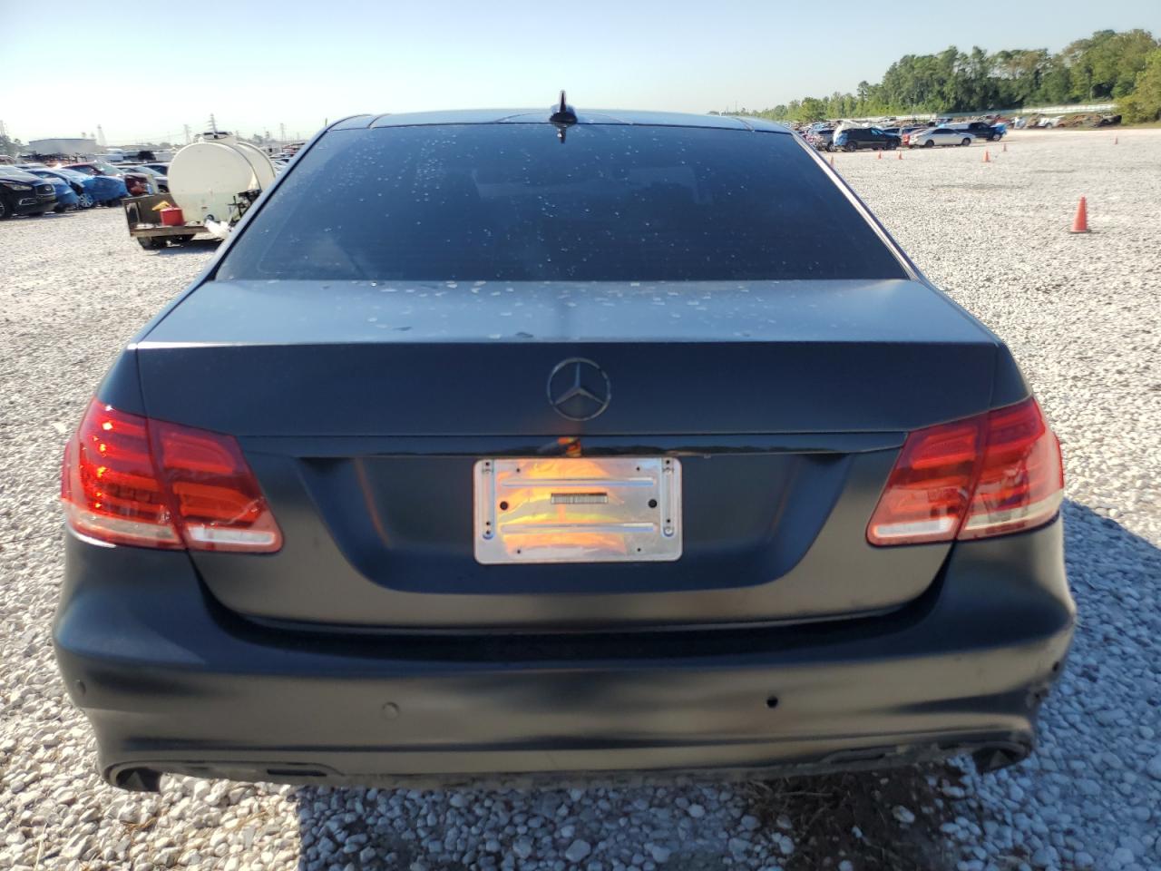 WDDHF7CB1BA282742 2011 Mercedes-Benz E 550