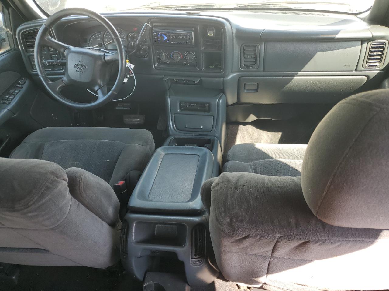 2002 Chevrolet Silverado K2500 Heavy Duty VIN: 1GCHK23U72F124905 Lot: 71019004